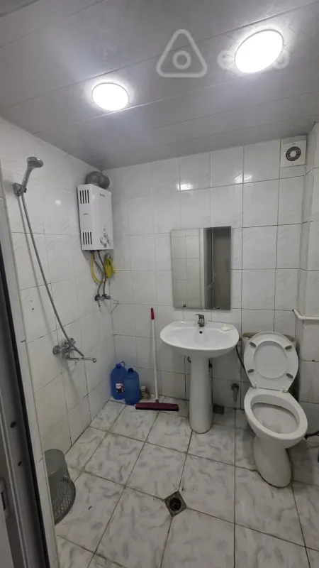 Satılır 1 otaqlı köhnə tikili 32 m²