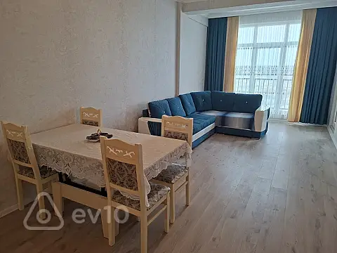 Kirayə verilir 2 otaqlı yeni tikili 77 m²