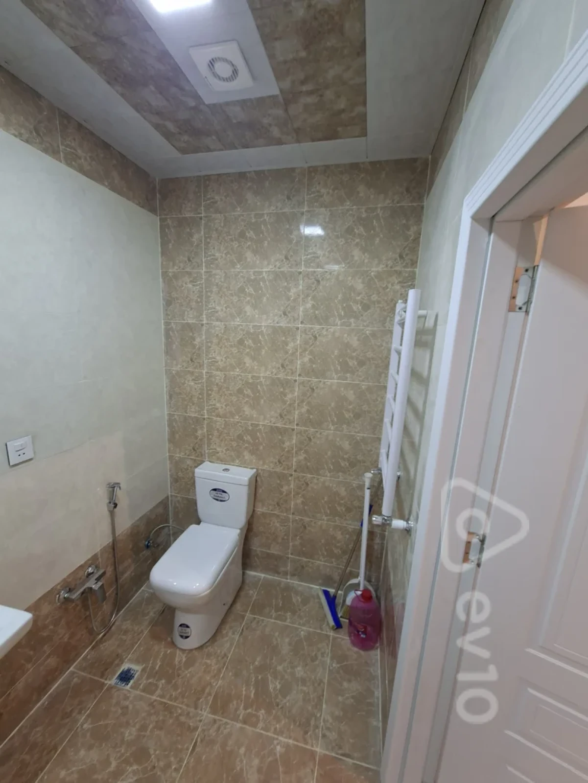 Kirayə verilir 2 otaqlı yeni tikili 77 m²