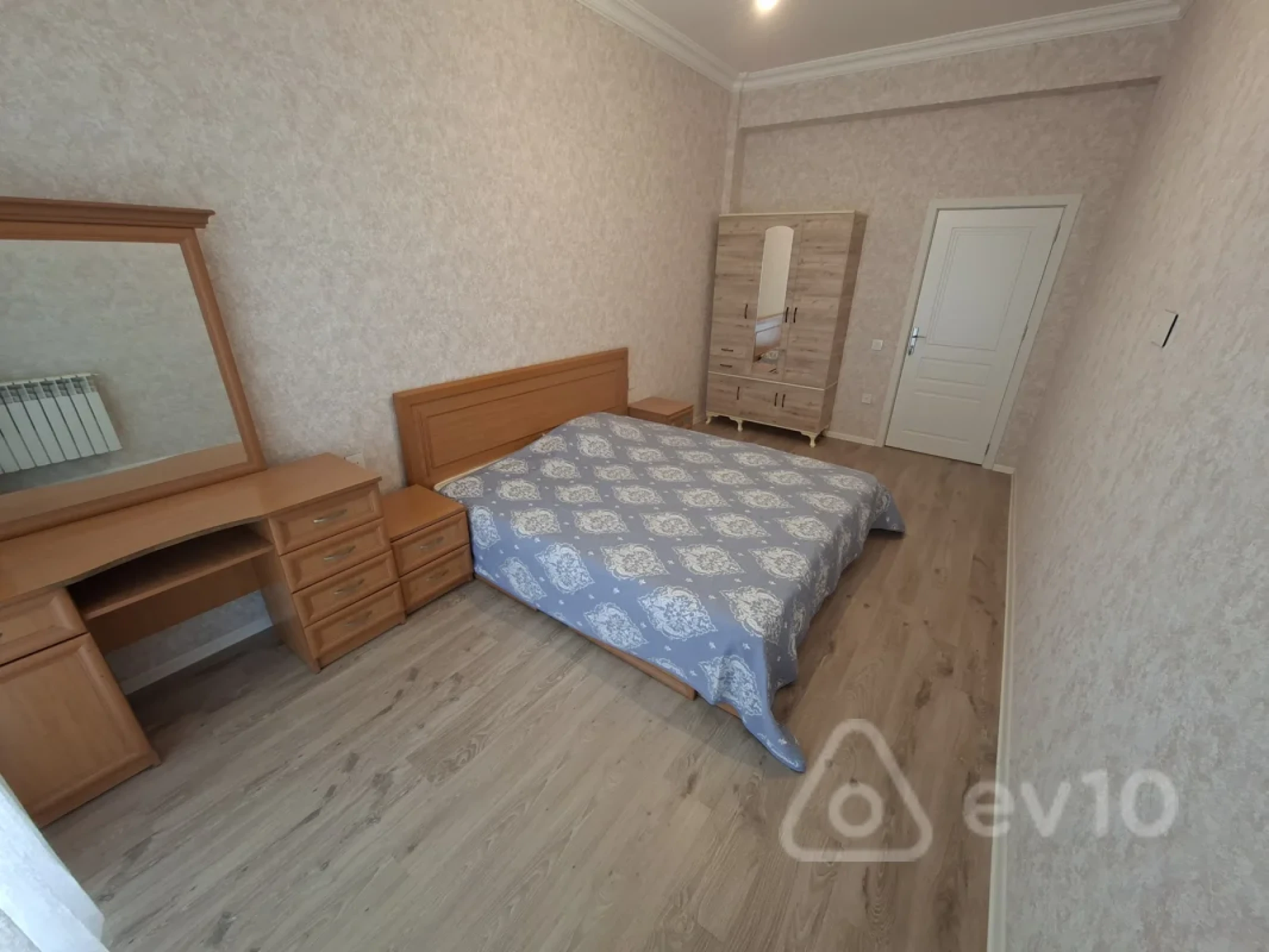 Kirayə verilir 2 otaqlı yeni tikili 77 m²
