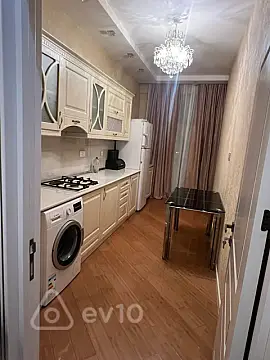 Kirayə verilir 3 otaqlı yeni tikili 105 m²
