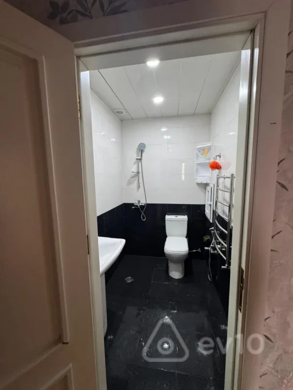 Kirayə verilir 3 otaqlı yeni tikili 123 m²