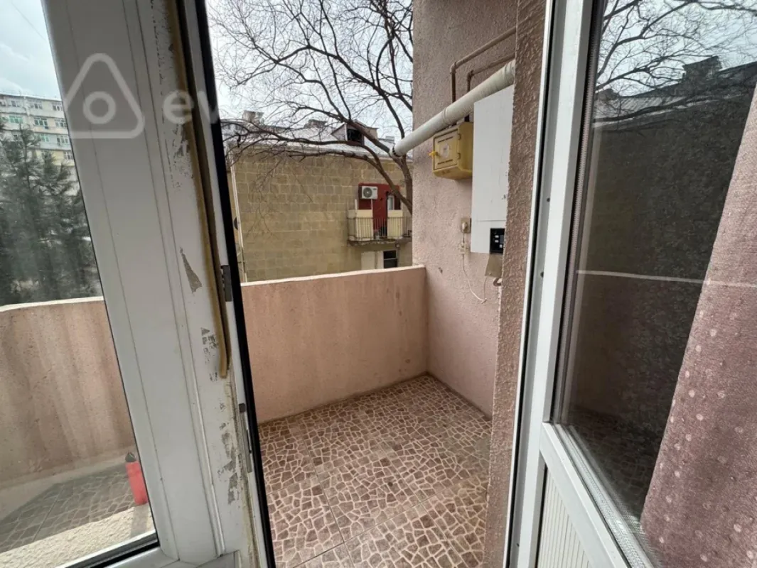 Kirayə verilir 3 otaqlı yeni tikili 123 m²