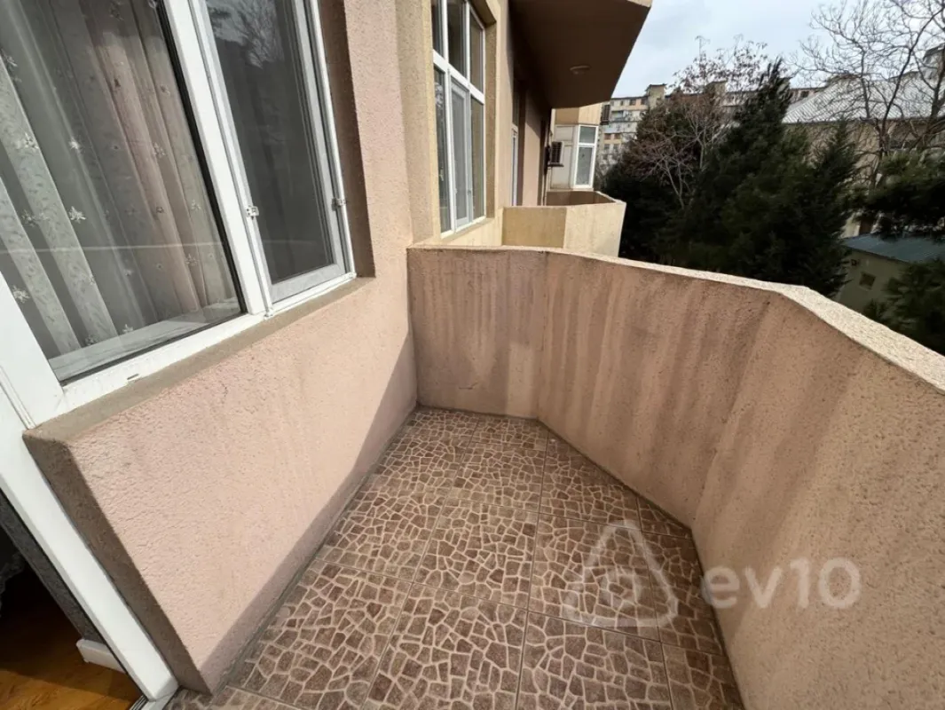 Kirayə verilir 3 otaqlı yeni tikili 123 m²