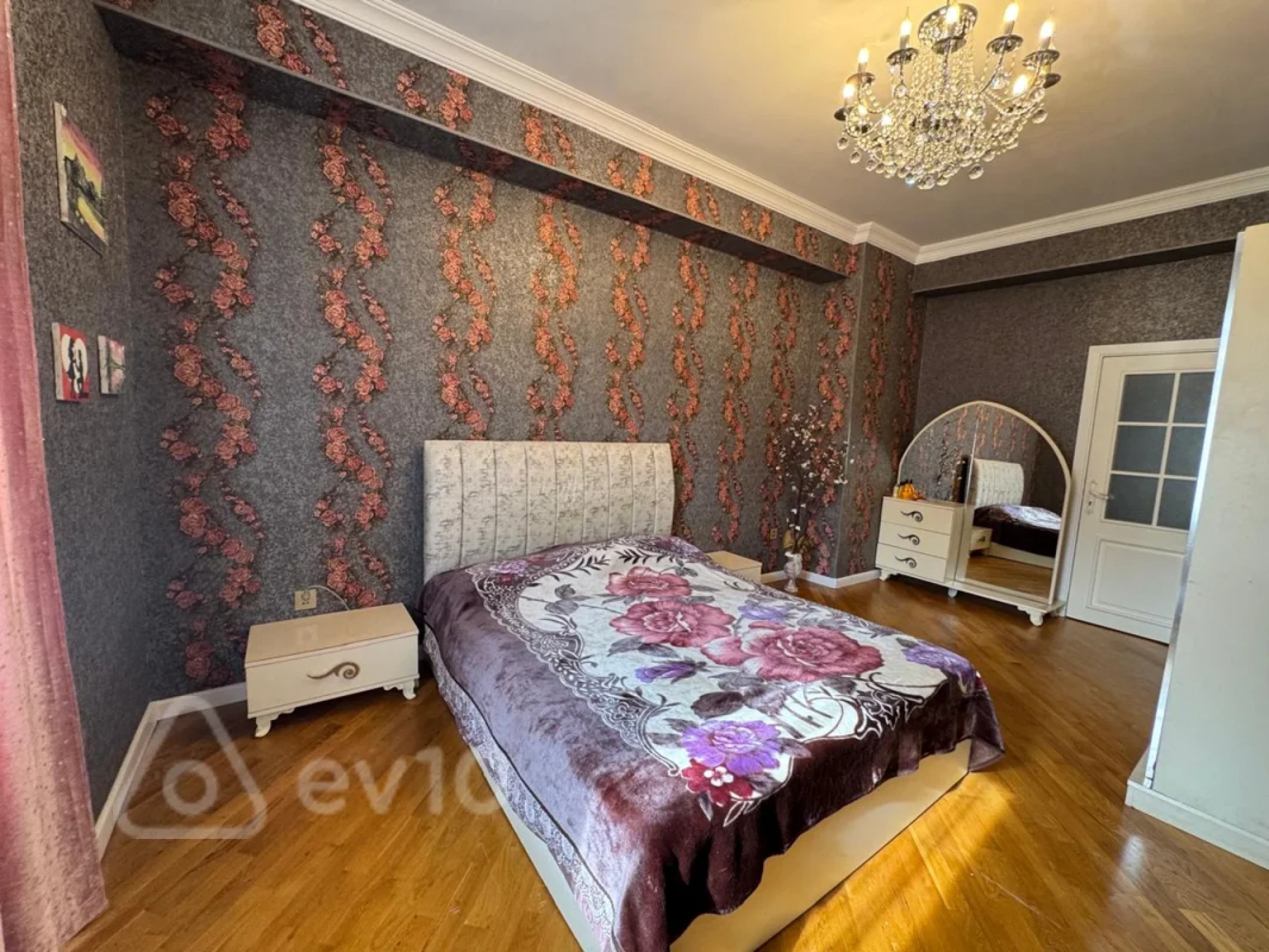 Kirayə verilir 3 otaqlı yeni tikili 123 m²