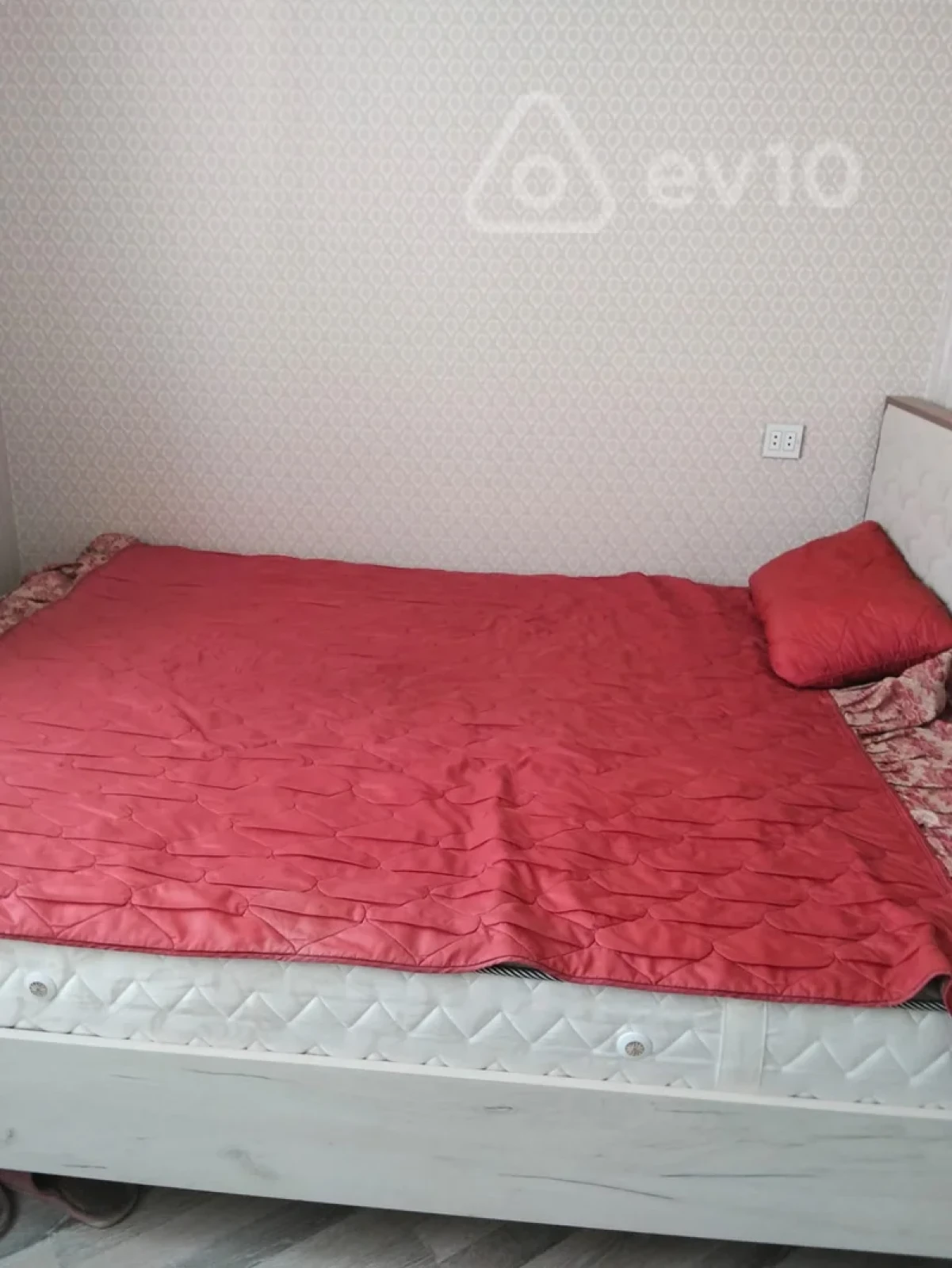 Kirayə verilir 2 otaqlı yeni tikili 43 m²