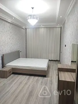 Kirayə verilir 3 otaqlı yeni tikili 90 m²