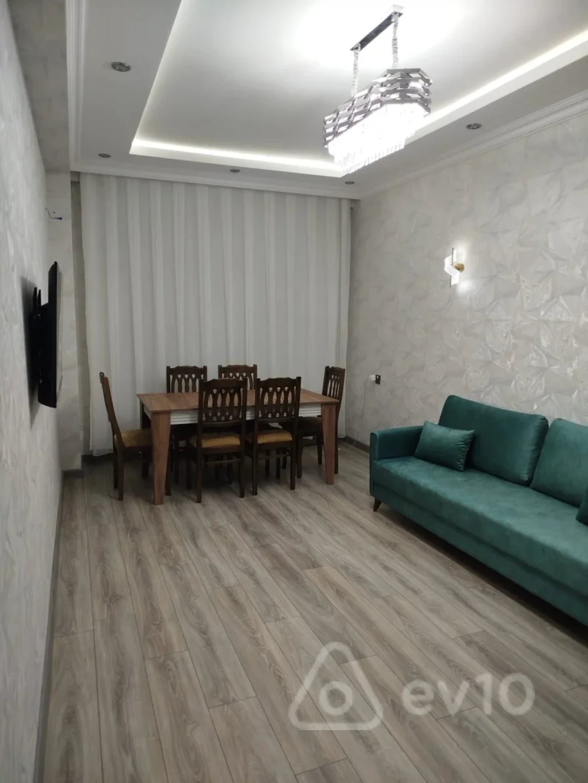 Kirayə verilir 3 otaqlı yeni tikili 90 m²