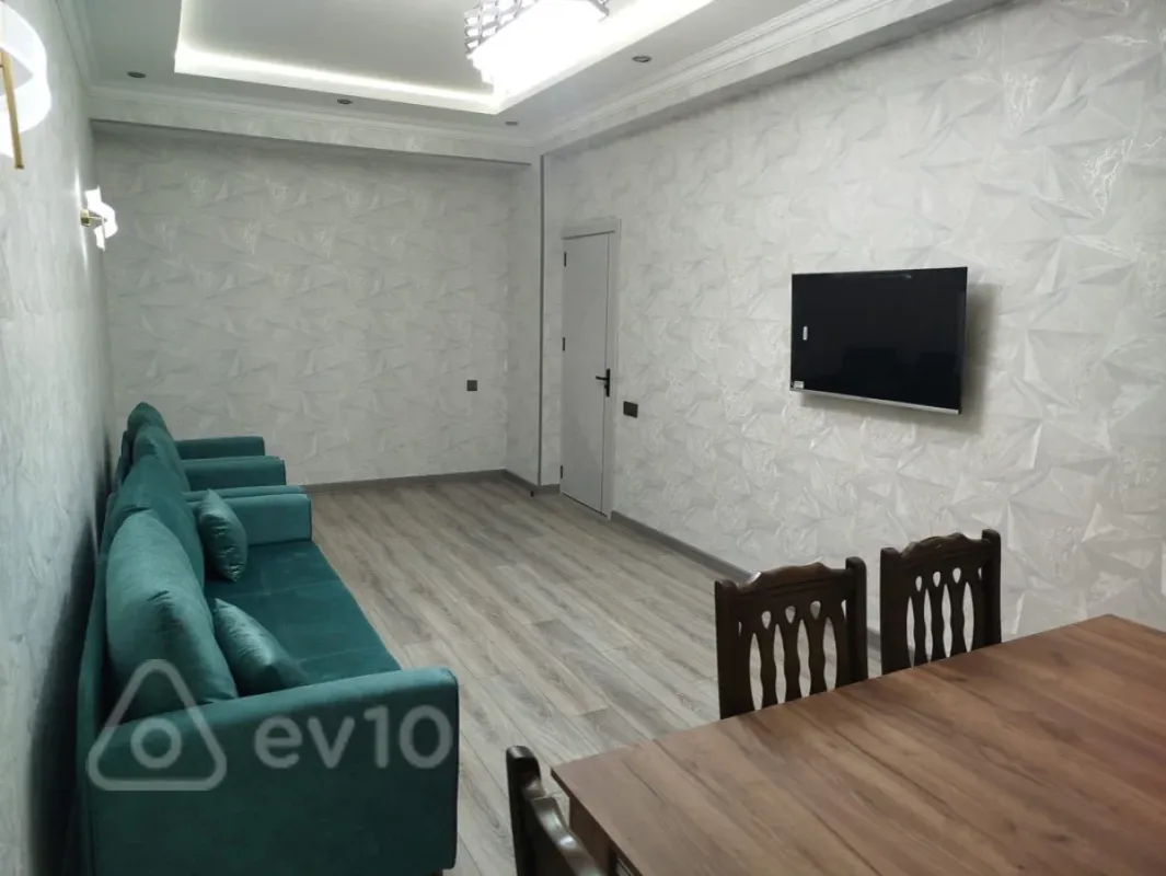 Kirayə verilir 3 otaqlı yeni tikili 90 m²