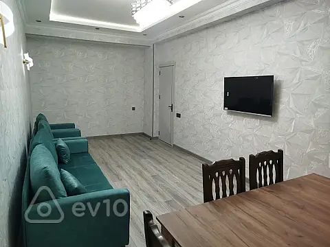 Kirayə verilir 3 otaqlı yeni tikili 90 m²