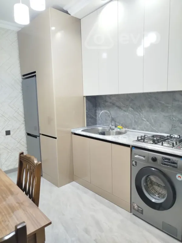 Kirayə verilir 3 otaqlı yeni tikili 90 m²
