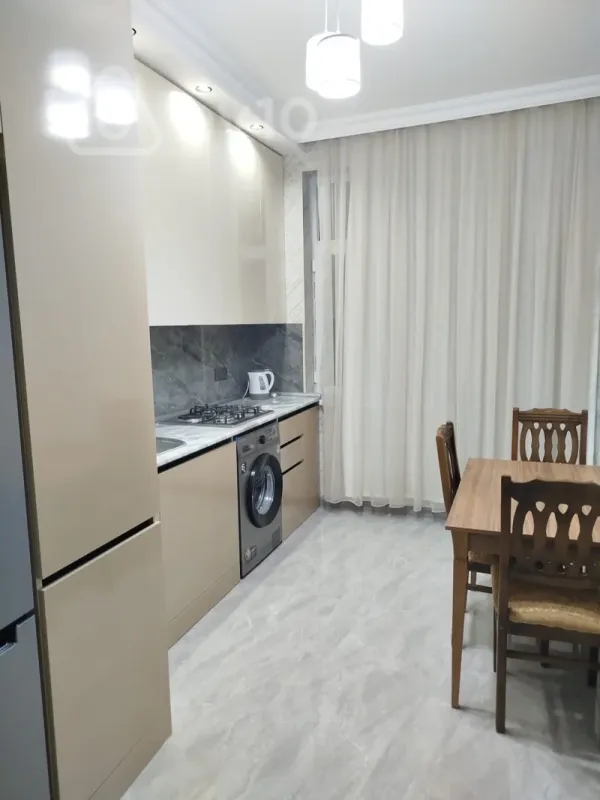 Kirayə verilir 3 otaqlı yeni tikili 90 m²