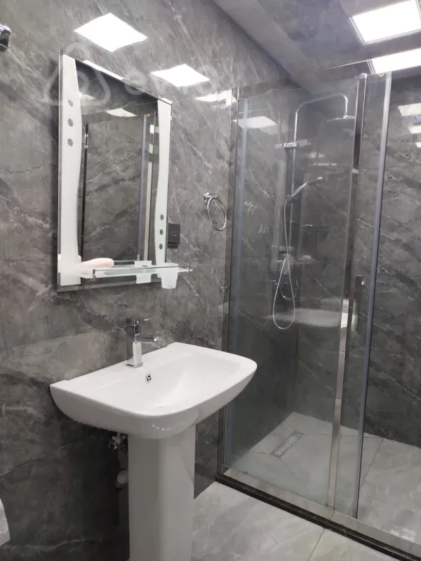Kirayə verilir 3 otaqlı yeni tikili 90 m²