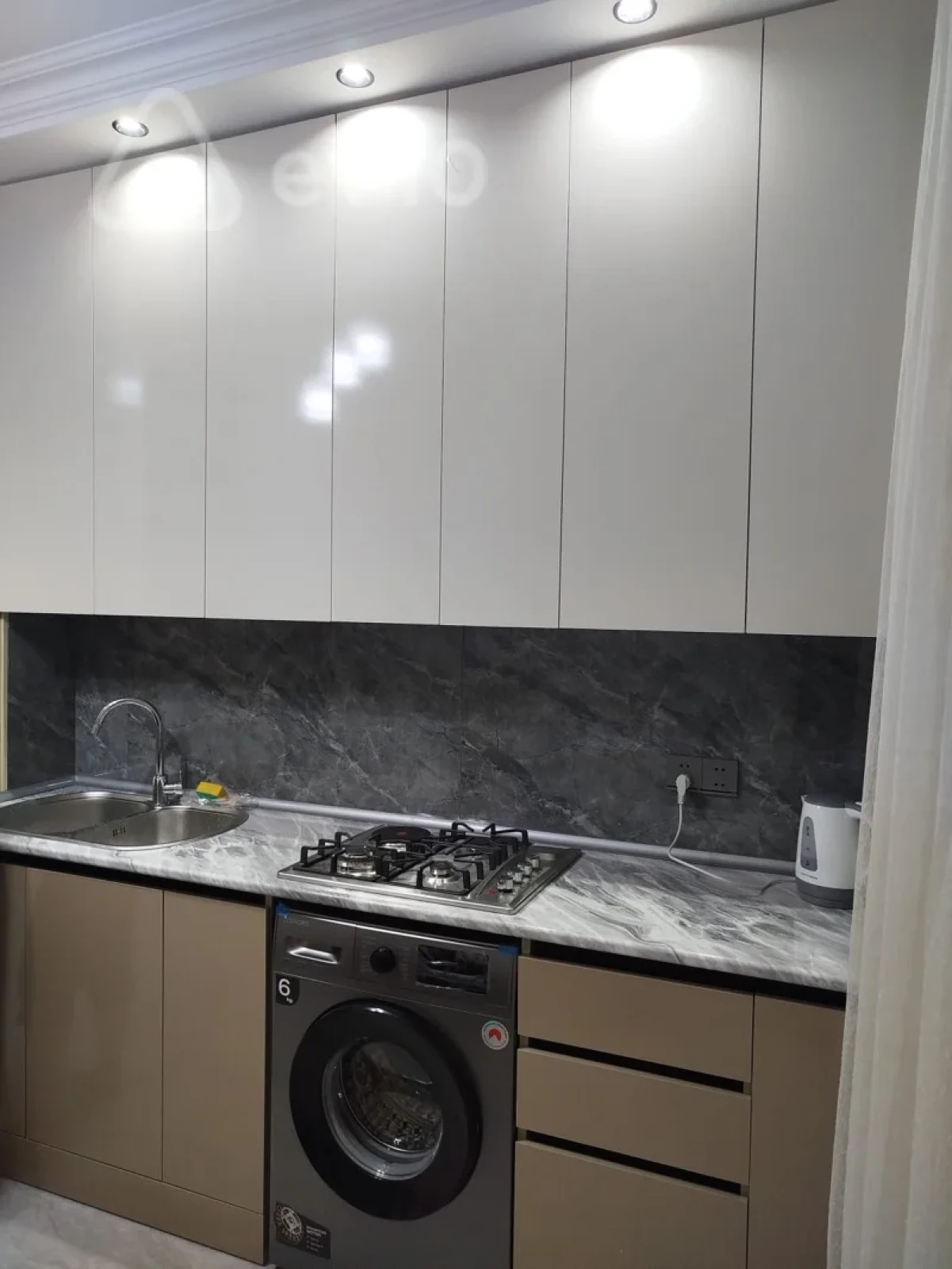 Kirayə verilir 3 otaqlı yeni tikili 90 m²