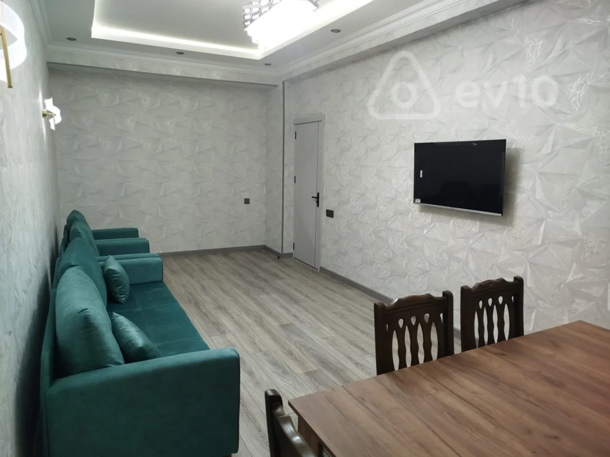 Kirayə verilir 3 otaqlı yeni tikili 90 m²