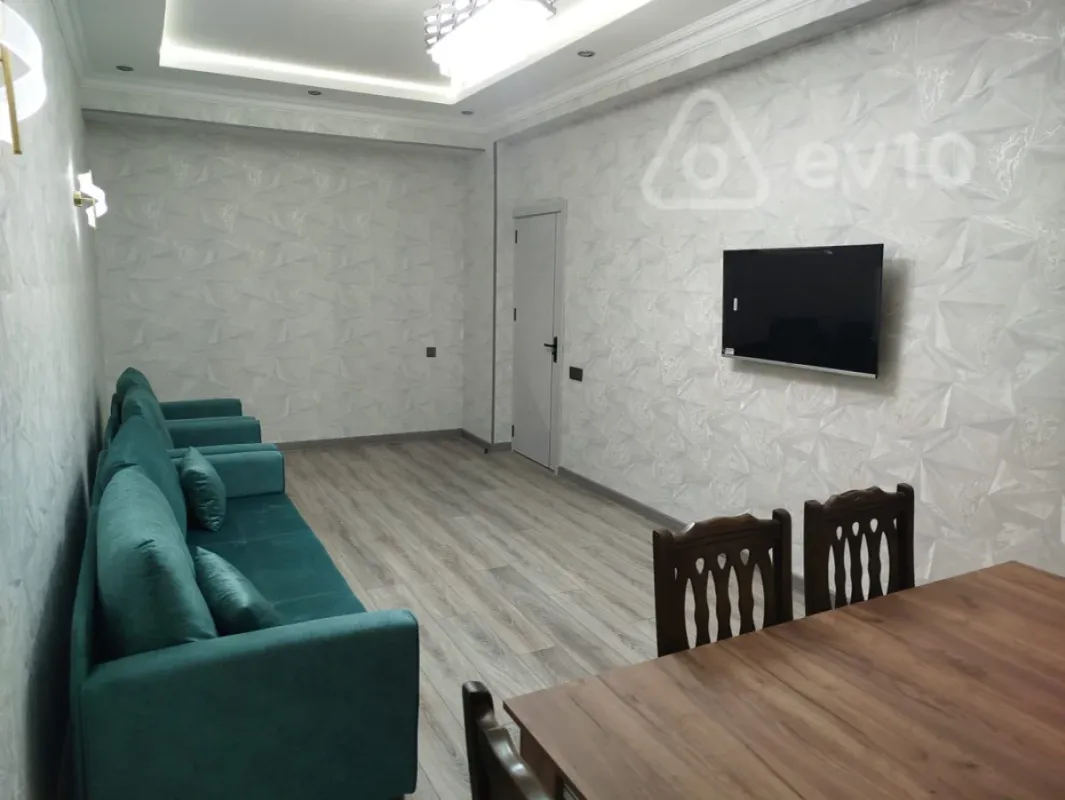 Kirayə verilir 3 otaqlı yeni tikili 90 m²