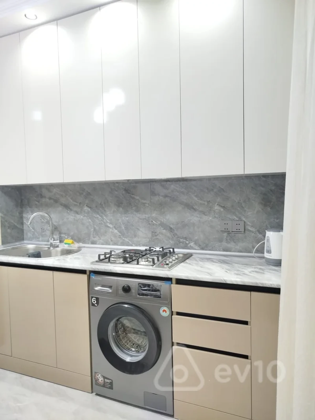 Kirayə verilir 3 otaqlı yeni tikili 90 m²