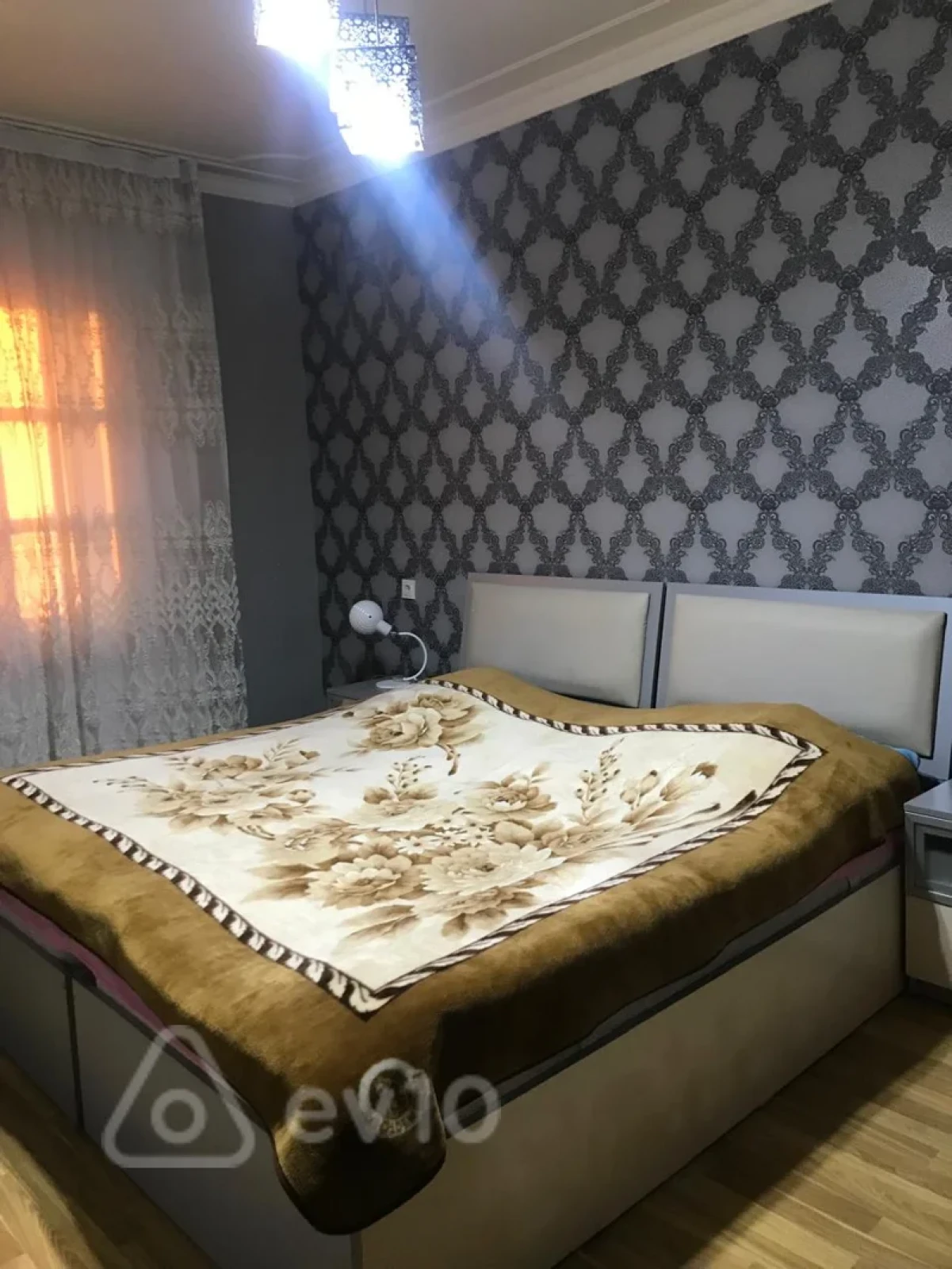 Kirayə verilir 5 otaqlı köhnə tikili 110 m²