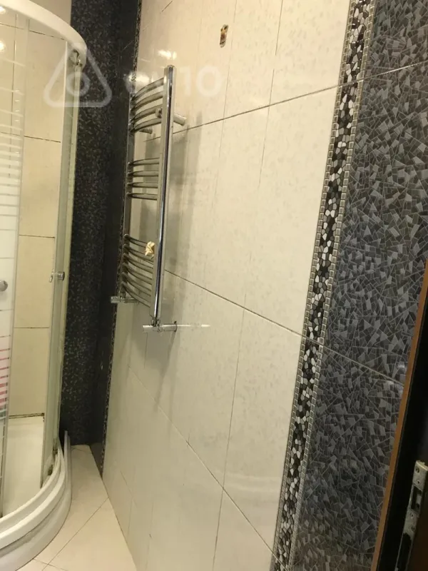 Kirayə verilir 5 otaqlı köhnə tikili 110 m²