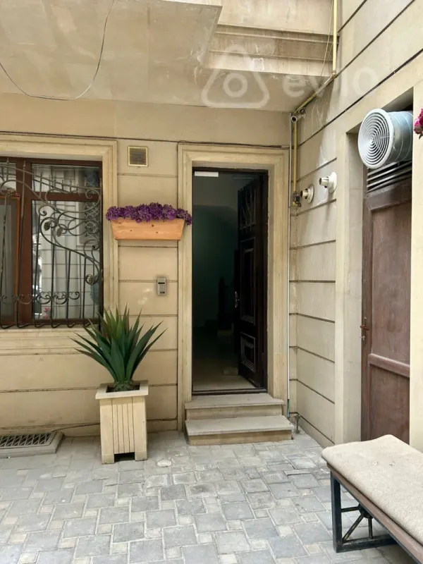 Kirayə verilir mənzil 75 m²