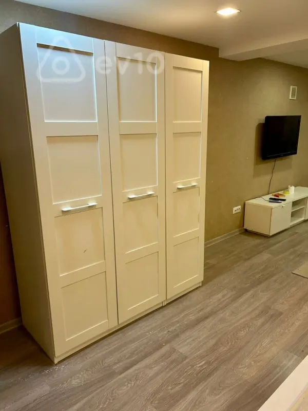 Kirayə verilir mənzil 75 m²