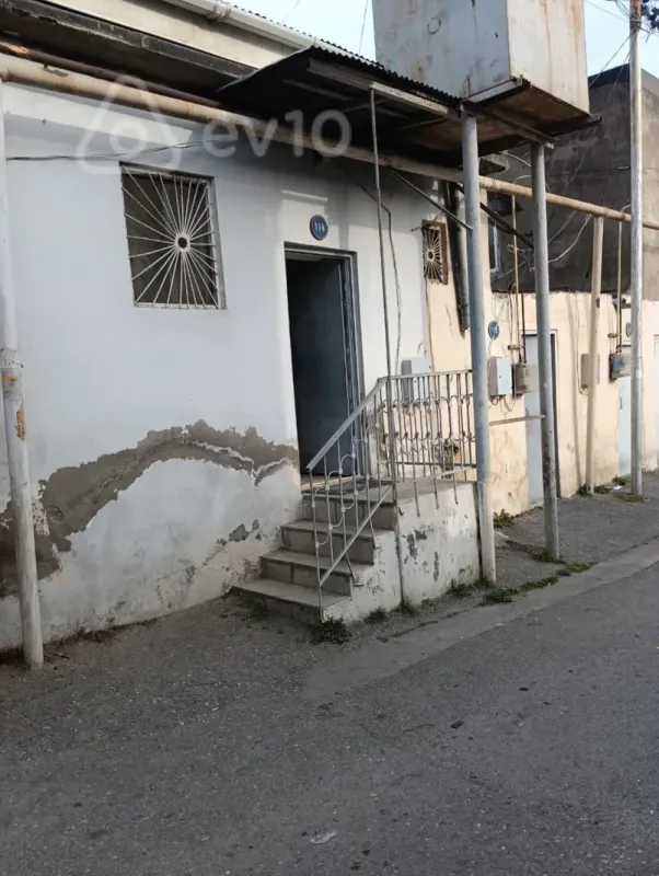 Kirayə verilir 2 otaqlı köhnə tikili 68 m²