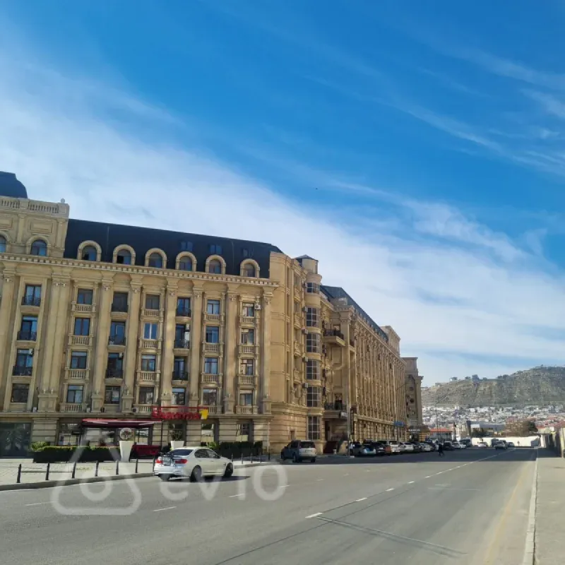 Satılır 2 otaqlı köhnə tikili 55 m²