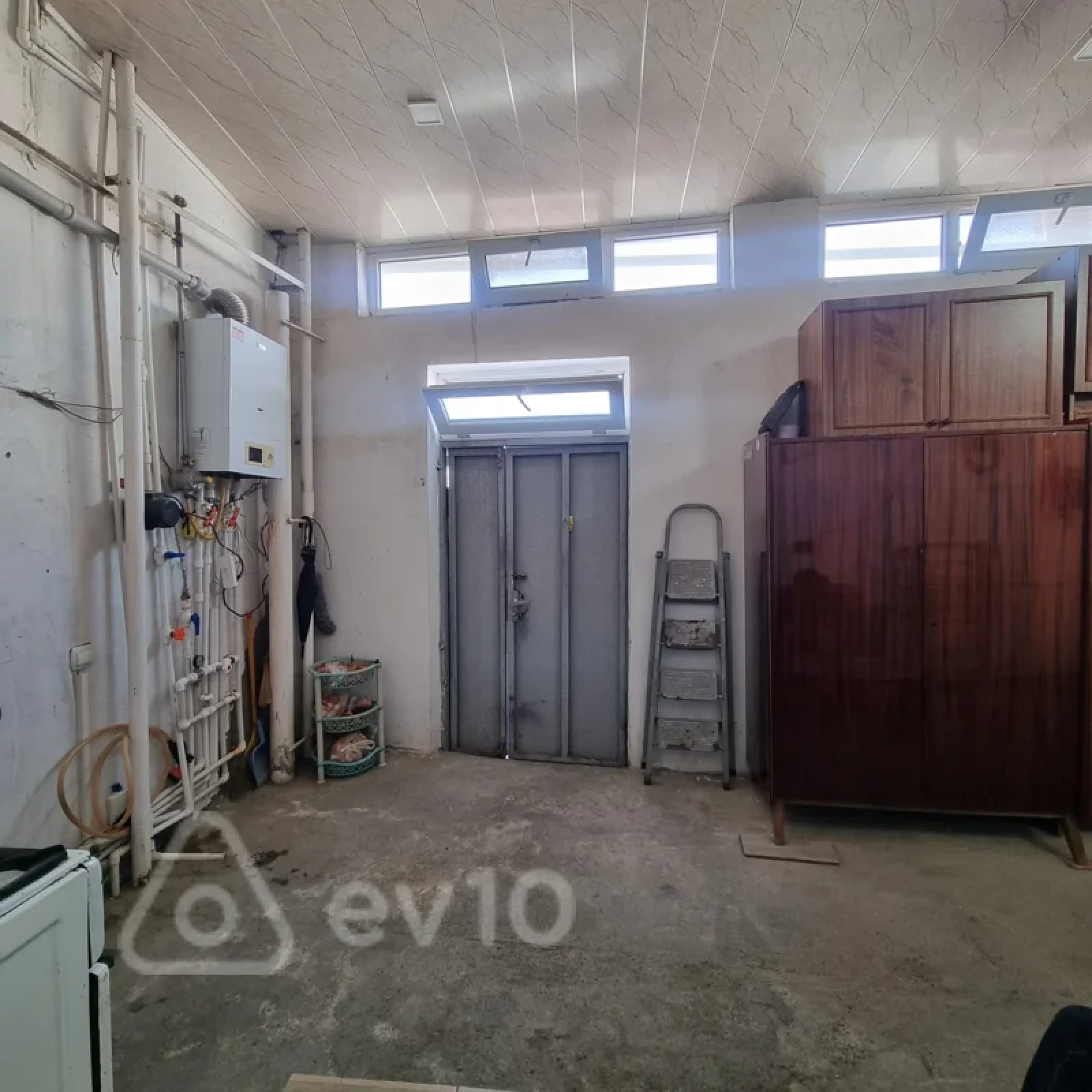Satılır 2 otaqlı köhnə tikili 55 m²