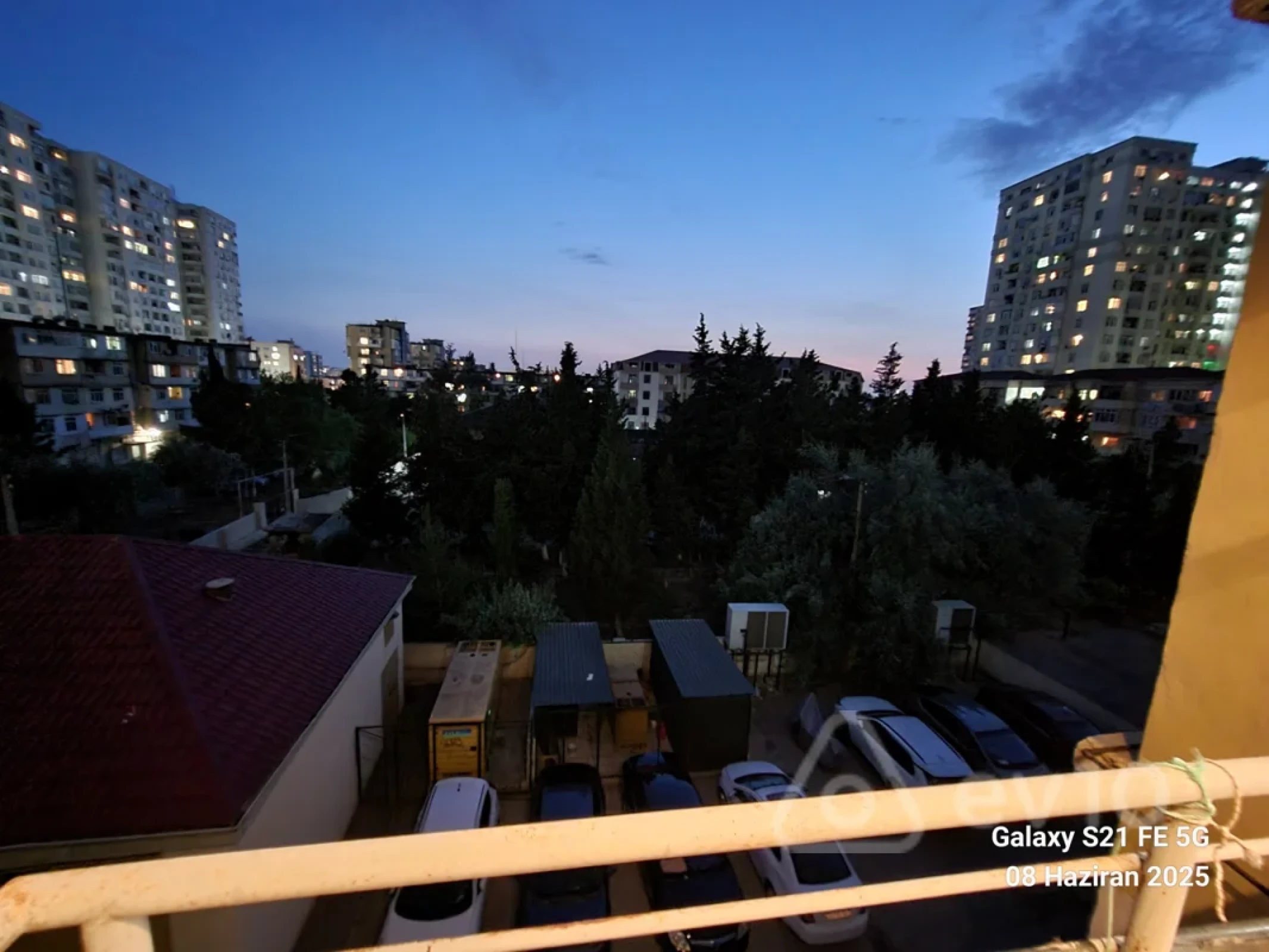 Kirayə verilir 2 otaqlı yeni tikili 90 m²