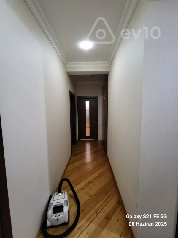 Kirayə verilir 2 otaqlı yeni tikili 90 m²