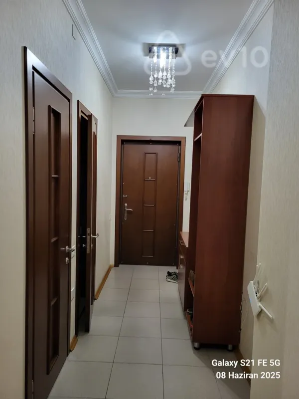 Kirayə verilir 2 otaqlı yeni tikili 90 m²