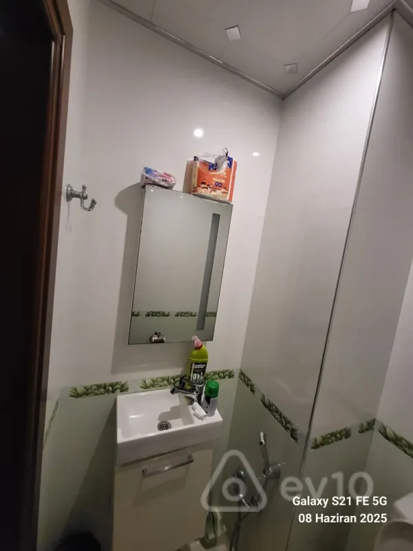 Kirayə verilir 2 otaqlı yeni tikili 90 m²