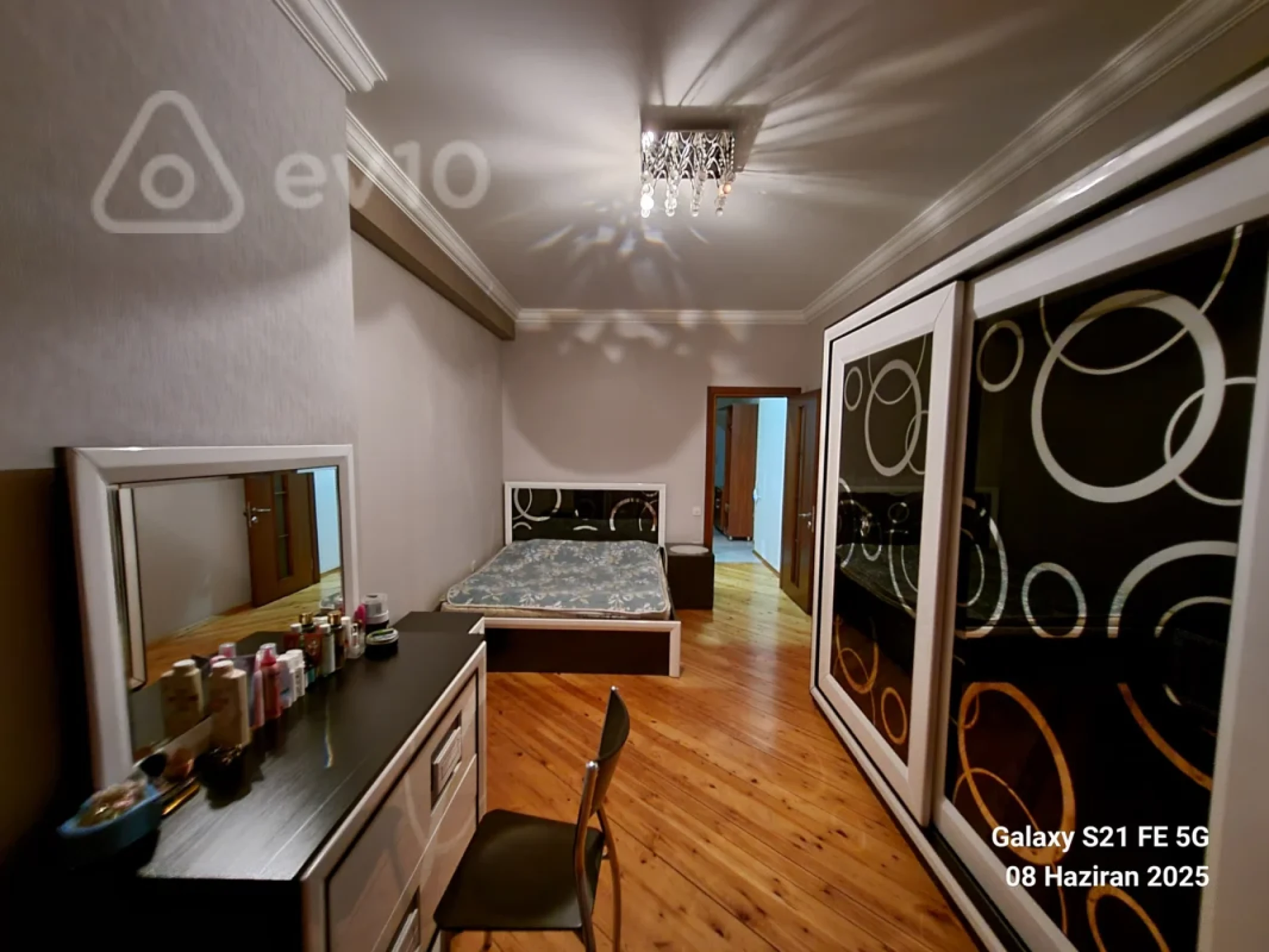 Kirayə verilir 2 otaqlı yeni tikili 90 m²
