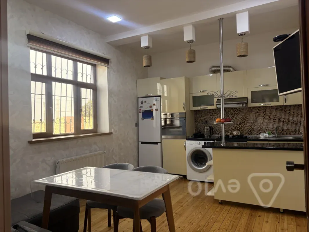 Satılır 4 otaqlı həyət evi 144 m²