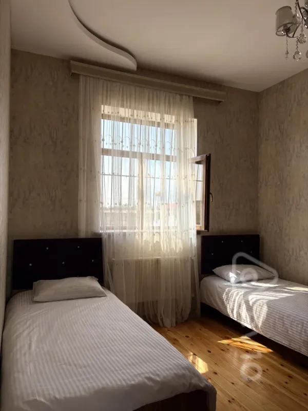 Satılır 4 otaqlı həyət evi 144 m²