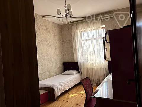 Satılır 4 otaqlı həyət evi 144 m²
