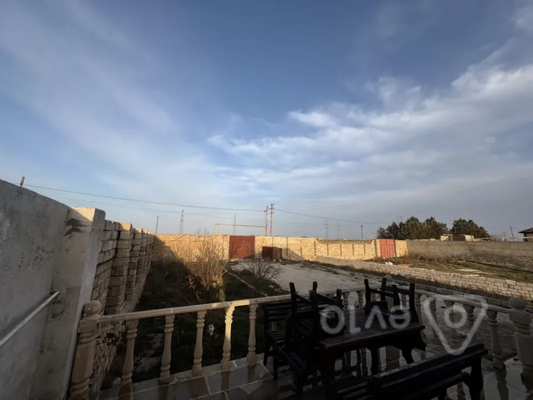 Satılır 4 otaqlı həyət evi 144 m²