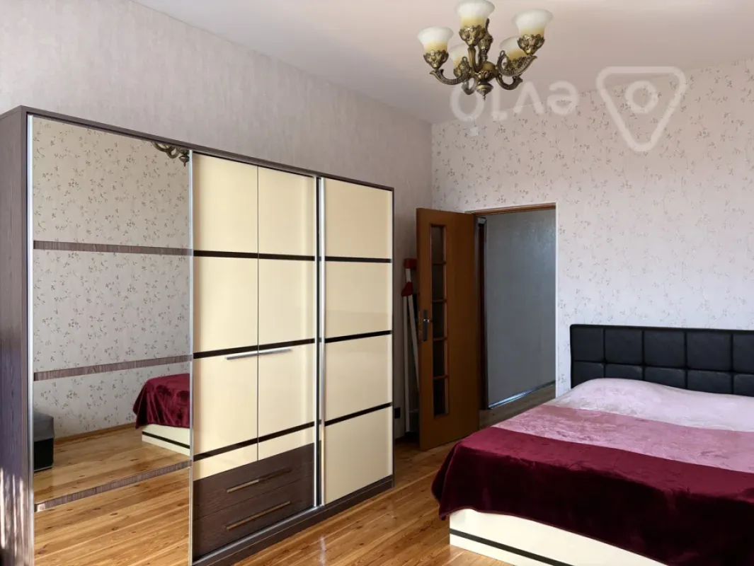 Satılır 4 otaqlı həyət evi 144 m²