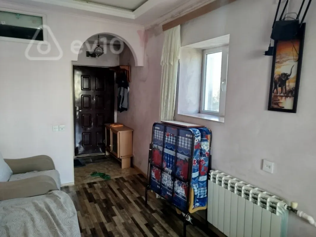 Kirayə verilir 1 otaqlı köhnə tikili 20 m²