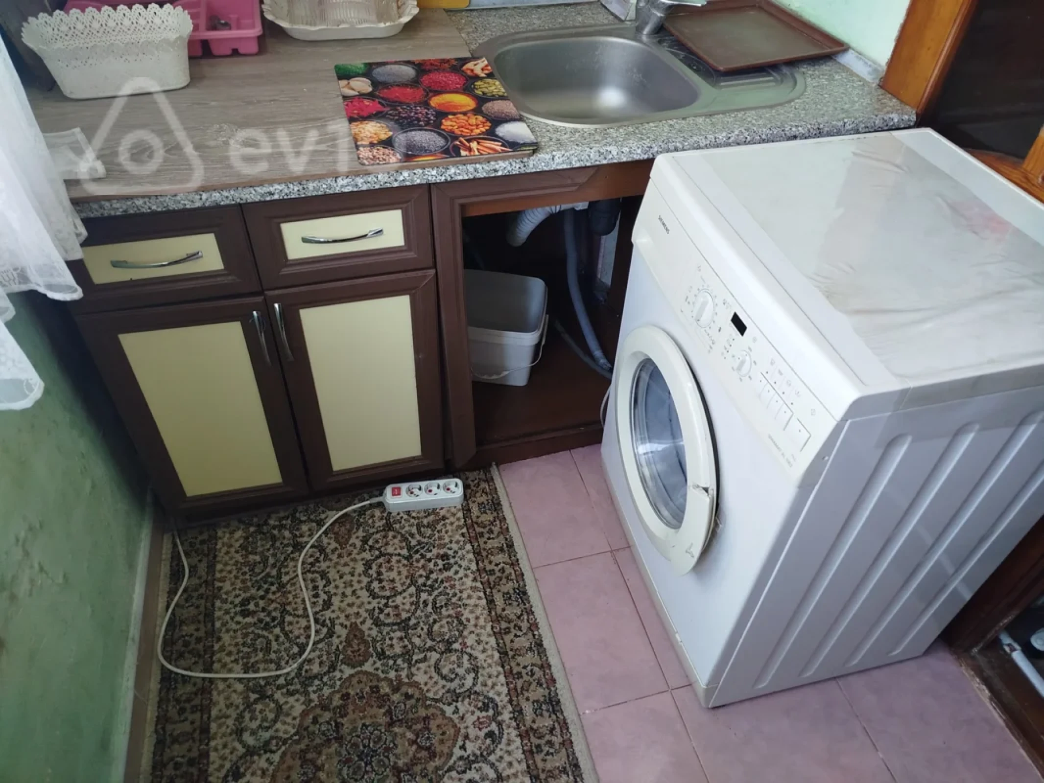 Kirayə verilir 1 otaqlı köhnə tikili 20 m²