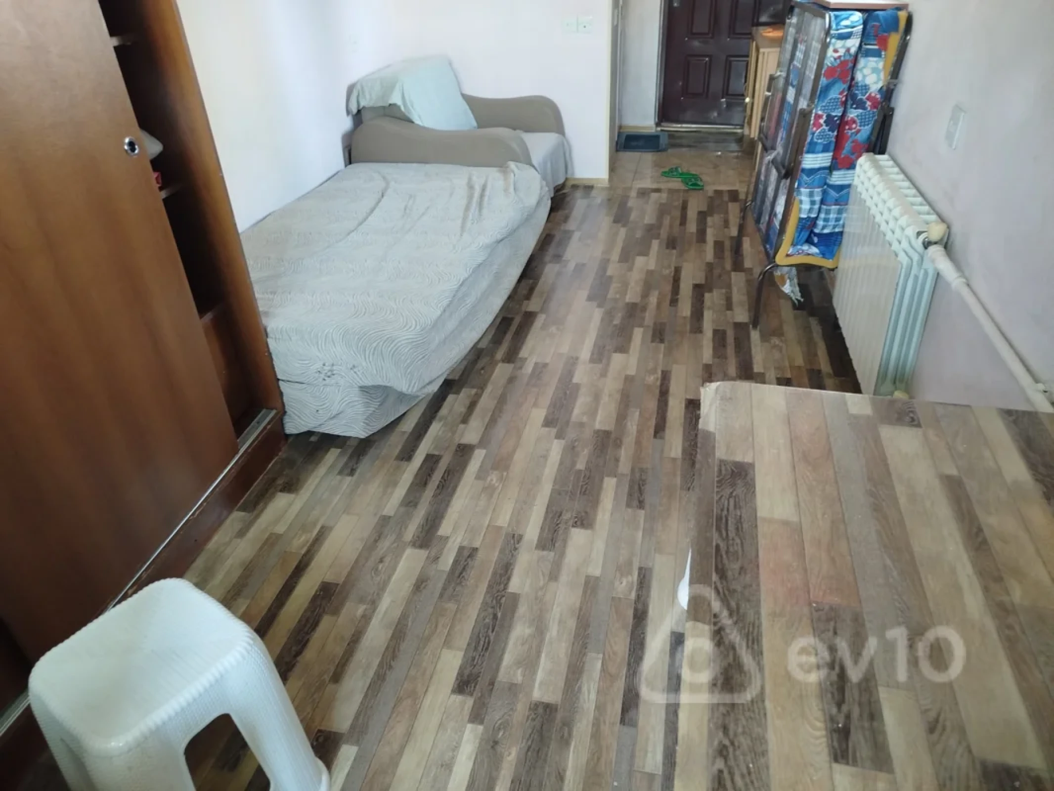Kirayə verilir 1 otaqlı köhnə tikili 20 m²