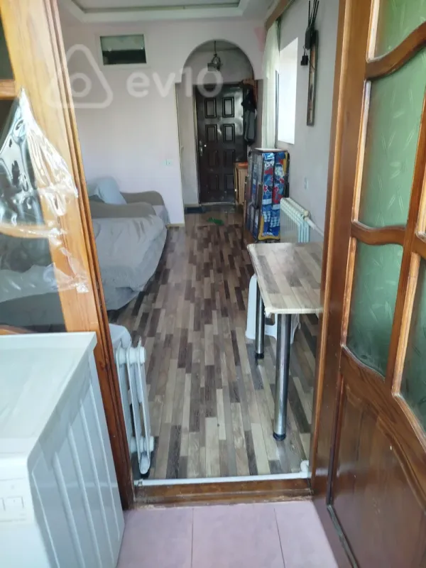 Kirayə verilir 1 otaqlı köhnə tikili 20 m²