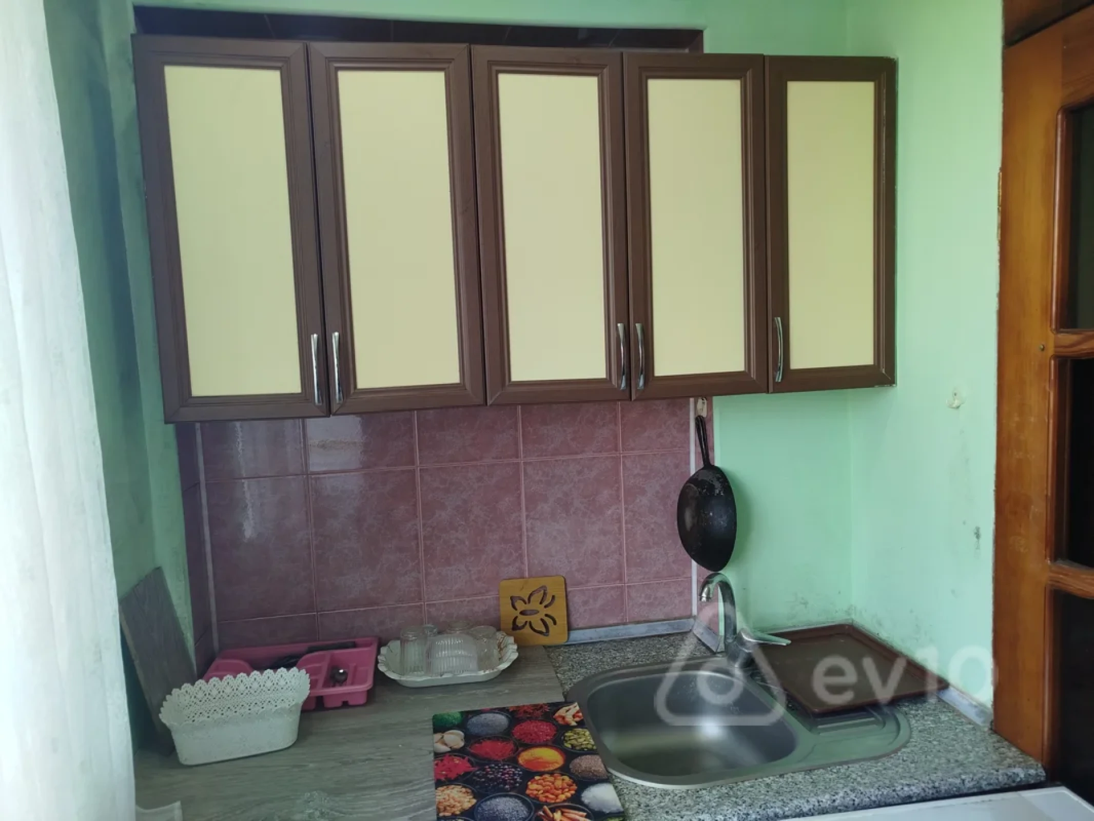 Kirayə verilir 1 otaqlı köhnə tikili 20 m²