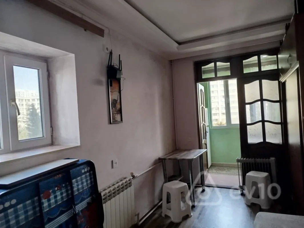 Kirayə verilir 1 otaqlı köhnə tikili 20 m²