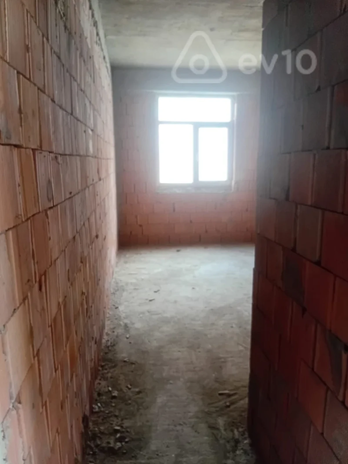 Satılır 3 otaqlı yeni tikili 82.4 m²