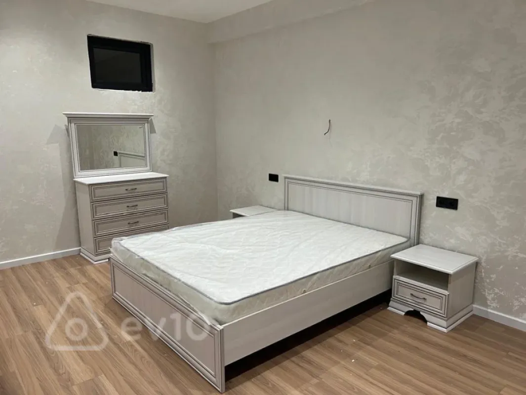 Kirayə verilir 3 otaqlı yeni tikili 113 m²