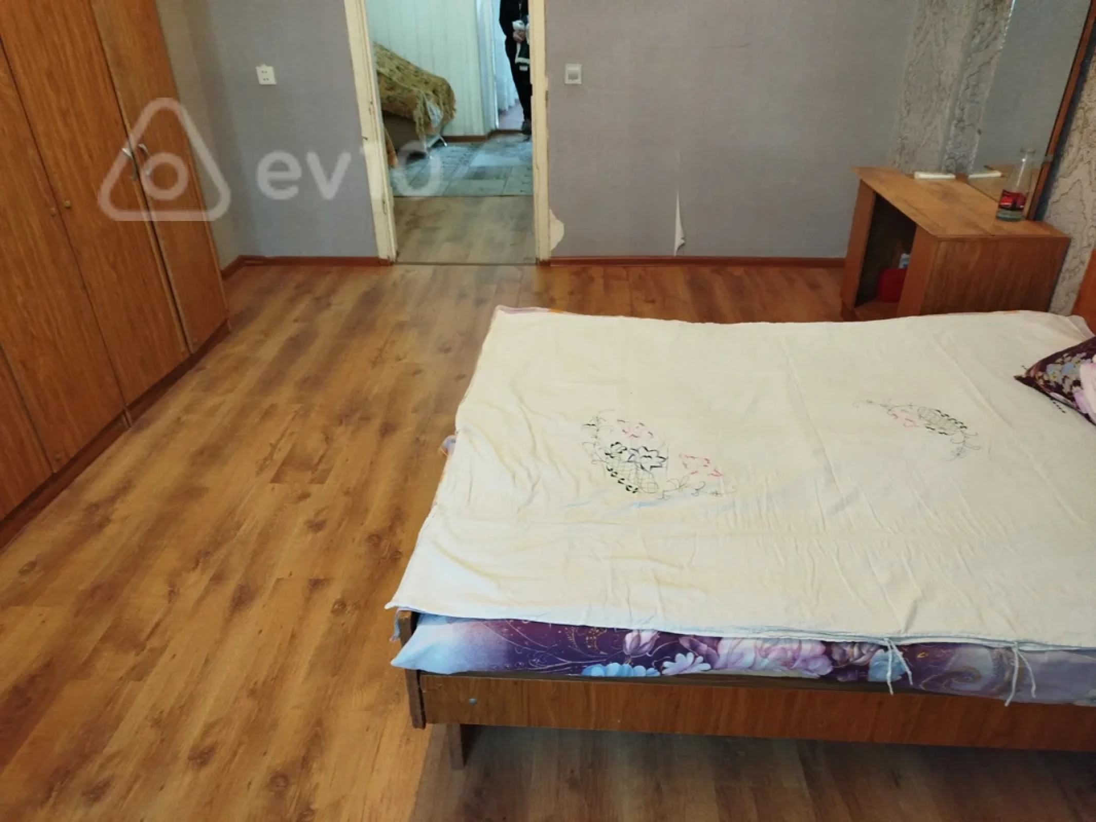 Kirayə verilir 2 otaqlı köhnə tikili 50 m²