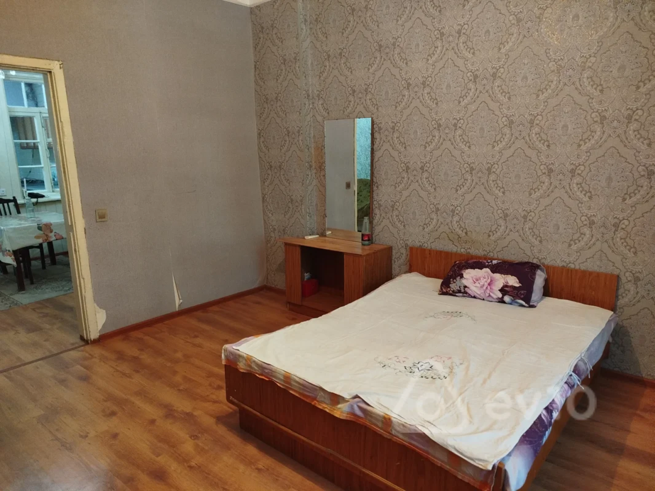 Kirayə verilir 2 otaqlı köhnə tikili 50 m²