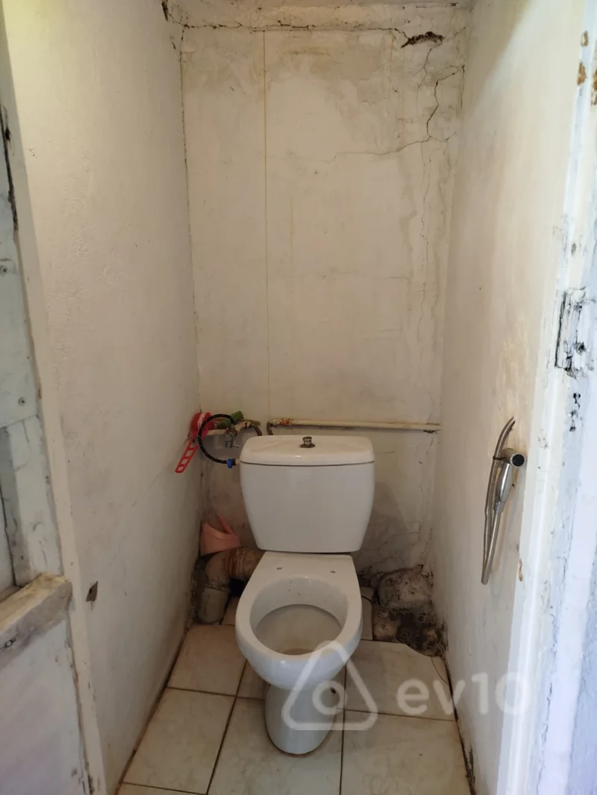 Kirayə verilir 2 otaqlı köhnə tikili 50 m²