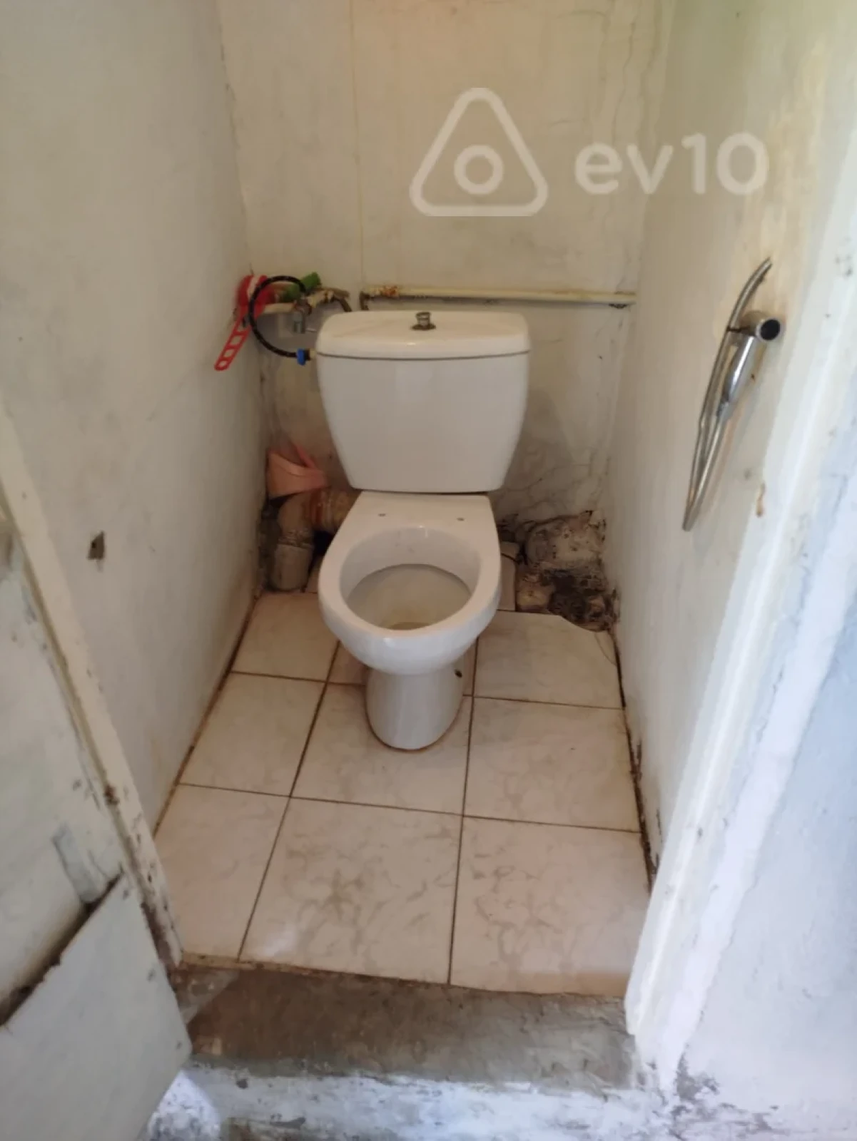 Kirayə verilir 2 otaqlı köhnə tikili 50 m²